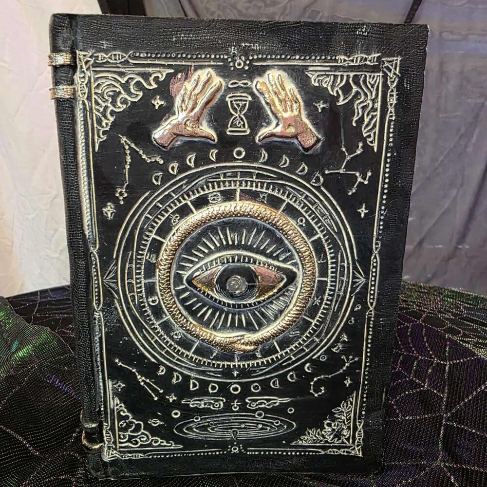 Light-Up Mystical Spellbook with Color-Changing Eye | Halloween Decor
